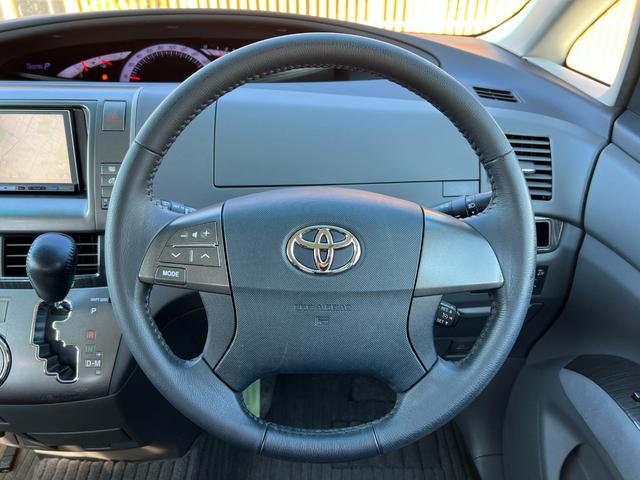 エスティマ アエラス ETC バックカメラ クルーズコントロール 純正17インチアルミホイール パワースライドドア プッシュスタート スマートキー HIDヘッドライト DVD CD デュアルエアコン フロントフォグ(19枚目)