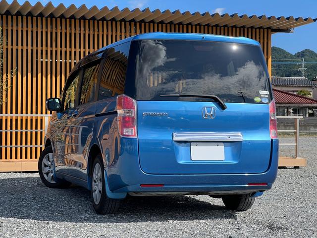 ステップワゴン G HDDナビ スマートスタイルエディション ETC バックカメラ 純正15インチアルミホイール スマートキー ステアリングリモコン 両側電動スライドドア オートライト オートエアコン フルセグテレビ DVD 電動格納ミラー ウインカーミラー(9枚目)