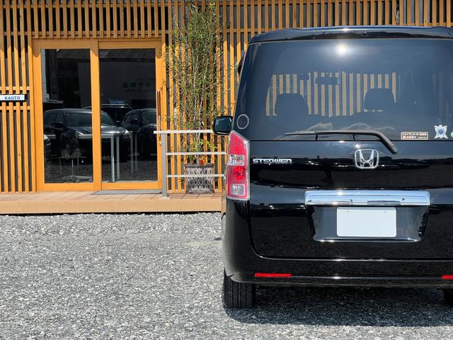 ステップワゴン Ｇ　Ｌパッケージ　ドライブレコーダー　ＥＴＣ　バックカメラ　社外１５インチアルミホイール　両側電動スライドドア　スマートキー　ＨＩＤヘッドライト　ＴＶ　ＤＶＤ再生　ＣＤ再生　レベライザー３段階　ウインカーミラー（16枚目）