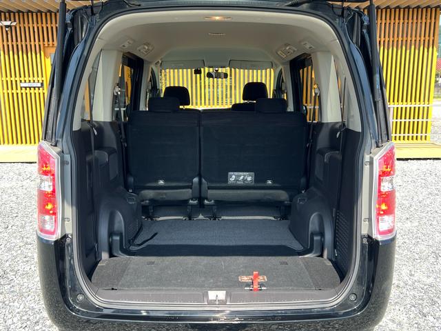 ステップワゴン Ｇ　Ｌパッケージ　ドライブレコーダー　ＥＴＣ　バックカメラ　社外１５インチアルミホイール　両側電動スライドドア　スマートキー　ＨＩＤヘッドライト　ＴＶ　ＤＶＤ再生　ＣＤ再生　レベライザー３段階　ウインカーミラー（29枚目）