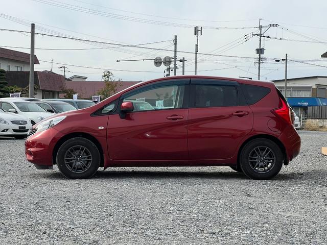 ノート Ｘ　ＤＩＧ－Ｓ　ＥＴＣ　バックカメラ　社外１４インチアルミホイール　プッシュスタート　スマートキー　オートエアコン　レベライザー４段階　スペアタイヤ　取扱説明書　電動格納ミラー（7枚目）