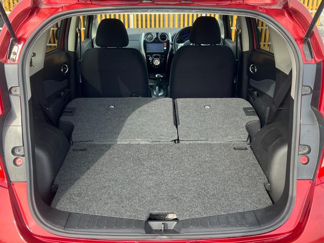 ノート Ｘ　ＤＩＧ－Ｓ　ＥＴＣ　バックカメラ　社外１４インチアルミホイール　プッシュスタート　スマートキー　オートエアコン　レベライザー４段階　スペアタイヤ　取扱説明書　電動格納ミラー（25枚目）