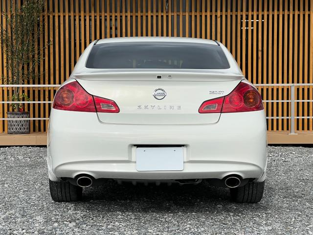 スカイライン ２５０ＧＴ　タイプＶ　Ｂｌｕｅｔｏｏｔｈ　ドラレコ　ＥＴＣ　バックカメラ　ＭＴモード　純正１７インチＡＷ　プッシュスタート　スマートキー　ステアリモコン　電動シート　デュアルエアコン　サイドカメラ　オートエアコン・ライト（9枚目）