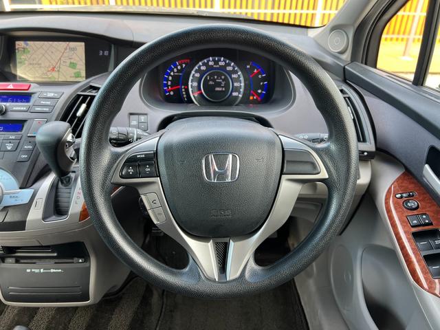 オデッセイ M Bluetooth ドラレコ ETC 全方位カメラ 純正16インチアルミホイール オートエアコン キーレス HIDヘッドライト 純正ナビ スペアキー 取扱説明書 電動格納ミラー(17枚目)