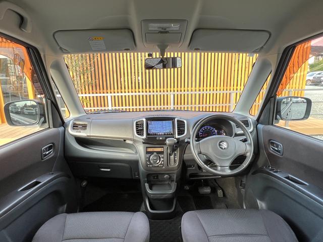 ソリオ Ｓ　Ｂｌｕｅｔｏｏｔｈ　ＥＴＣ　バックカメラ　社外１４インチアルミホイール　両側電動スライドドア　プッシュスタート　スマートキー　オートエアコン　ＨＩＤヘッドライト　フロントフォグ　電動格納ミラー（4枚目）