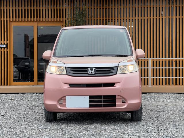 お車のご購入と同時に任意保険のご相談も可能！お客様のご希望やライフスタイルに合わせて、ぴったりな保険プランをご提案します。面倒な手続きをまとめてお任せいただけるので、スムーズにお乗り出しいただけます！