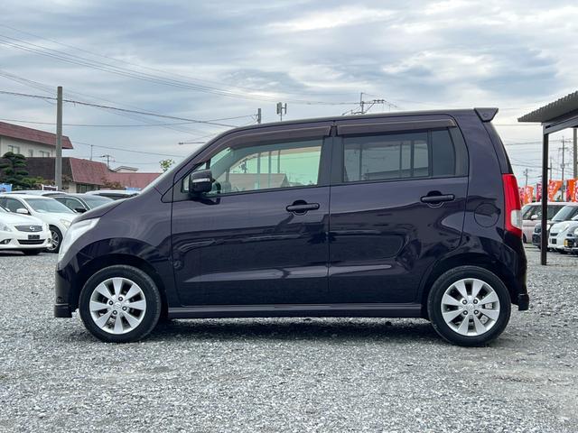 ワゴンＲ ＦＸリミテッド　ＥＴＣ　走行距離３５０００Ｋｍ　純正１４インチアルミホイール　スマートキー　プッシュスタート　オートエアコン　レベライザー５段階　ＣＤ再生　電動格納ドアミラー　ドアバイザー　取扱説明書　スペアキー（7枚目）