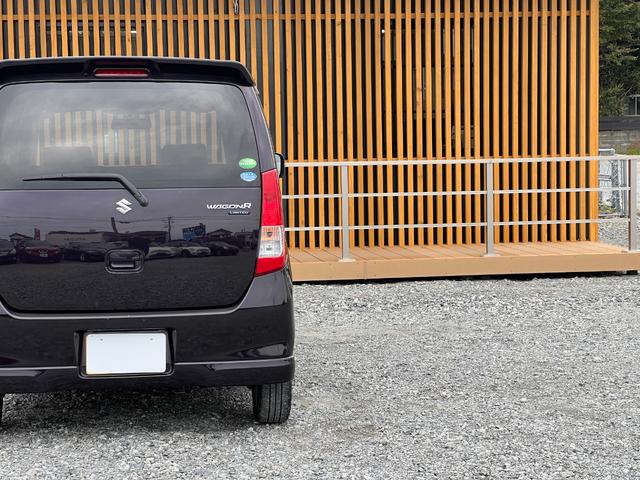 ワゴンＲ ＦＸリミテッド　ＥＴＣ　走行距離３５０００Ｋｍ　純正１４インチアルミホイール　スマートキー　プッシュスタート　オートエアコン　レベライザー５段階　ＣＤ再生　電動格納ドアミラー　ドアバイザー　取扱説明書　スペアキー（15枚目）