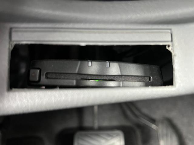 ワゴンＲ ＦＸリミテッド　ＥＴＣ　走行距離３５０００Ｋｍ　純正１４インチアルミホイール　スマートキー　プッシュスタート　オートエアコン　レベライザー５段階　ＣＤ再生　電動格納ドアミラー　ドアバイザー　取扱説明書　スペアキー（20枚目）