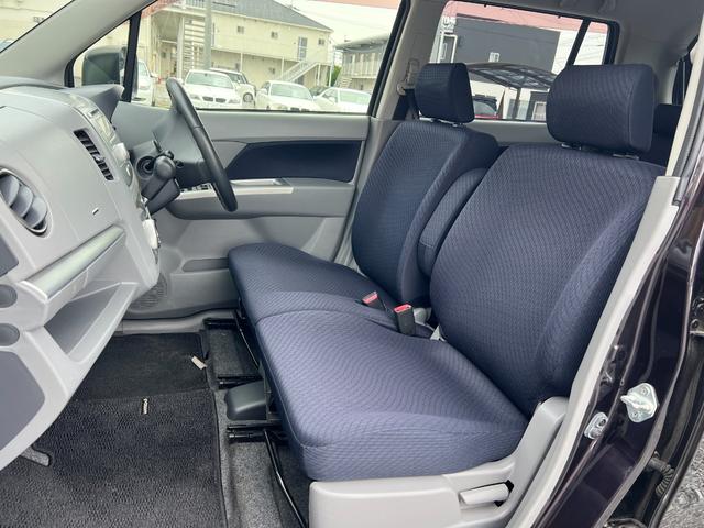 ワゴンＲ ＦＸリミテッド　ＥＴＣ　走行距離３５０００Ｋｍ　純正１４インチアルミホイール　スマートキー　プッシュスタート　オートエアコン　レベライザー５段階　ＣＤ再生　電動格納ドアミラー　ドアバイザー　取扱説明書　スペアキー（21枚目）