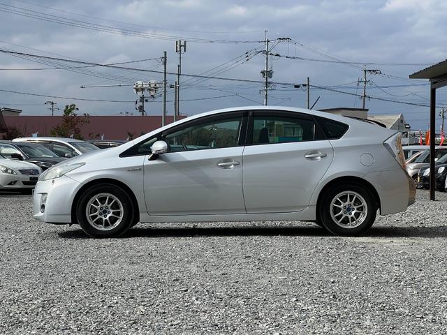 プリウス S ドライブレコーダー Bluetooth ETC バックカメラ 社外15インチアルミホイール ハイブリッド プッシュスタート スマートキー ステアリモコン オートエアコン オートライト(7枚目)