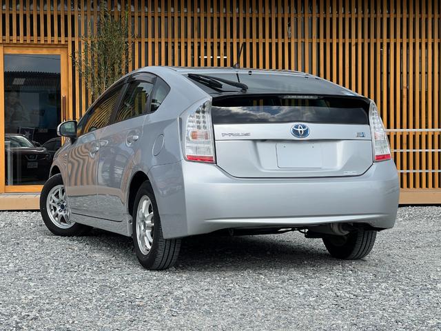 プリウス S ドライブレコーダー Bluetooth ETC バックカメラ 社外15インチアルミホイール ハイブリッド プッシュスタート スマートキー ステアリモコン オートエアコン オートライト(8枚目)