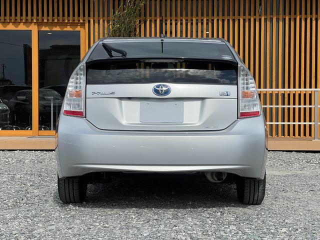 プリウス S ドライブレコーダー Bluetooth ETC バックカメラ 社外15インチアルミホイール ハイブリッド プッシュスタート スマートキー ステアリモコン オートエアコン オートライト(9枚目)