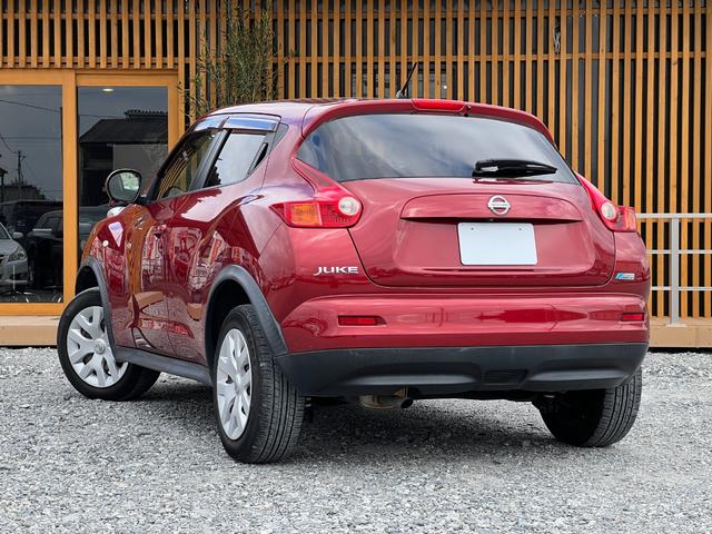 ジューク １５ＲＸ　タイプＶ　ＥＴＣ　バックカメラ　プッシュスタート　スマートキー　オートエアコン　オートライト　レベライザー４段階　取扱説明書　電動格納ドアミラー　スペアタイヤ　スペアキー　フロントフォグ（8枚目）