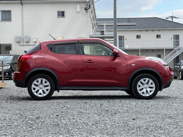 ジューク １５ＲＸ　タイプＶ　ＥＴＣ　バックカメラ　プッシュスタート　スマートキー　オートエアコン　オートライト　レベライザー４段階　取扱説明書　電動格納ドアミラー　スペアタイヤ　スペアキー　フロントフォグ（11枚目）