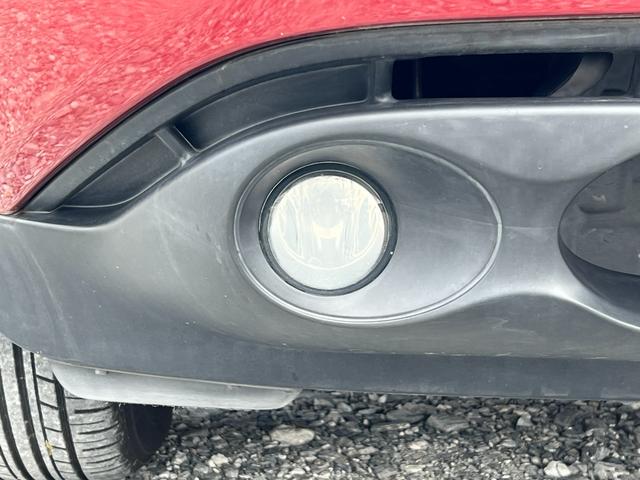 ジューク １５ＲＸ　タイプＶ　ＥＴＣ　バックカメラ　プッシュスタート　スマートキー　オートエアコン　オートライト　レベライザー４段階　取扱説明書　電動格納ドアミラー　スペアタイヤ　スペアキー　フロントフォグ（14枚目）