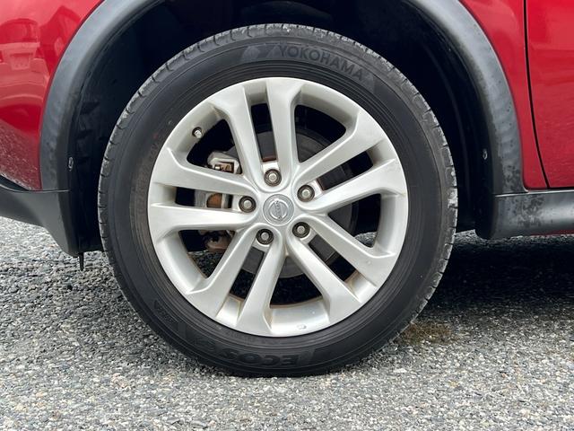 ジューク 15RX タイプV Bluetooth ETC バックカメラ プッシュスタート 純正17インチアルミホイール スマートキー オートエアコン オートライト 純正ナビ レベライザー4段階 取扱説明書 スペアタイヤ(16枚目)