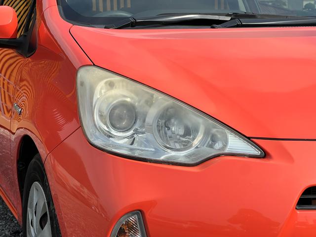 アクア S Bluetooth ETC バックカメラ プッシュスタート スマートキー ステアリモコン オートエアコン オートライト シートヒーター レベライザー6段階 HIDヘッドライト 純正ナビ(13枚目)