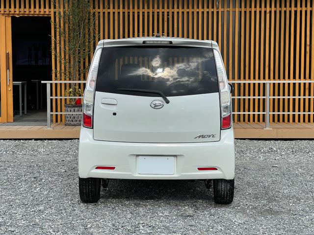 ムーヴ カスタム　ＲＳ　純正１６インチアルミホイール　ＥＴＣ　プッシュスタート　スマートキー　オートライト　オートエアコン　ＨＩＤヘッドライト　フロントフォグ　ウインカーミラー　フロアマット　タイミングチェーン　取扱説明書（9枚目）