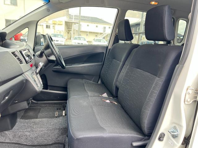 ムーヴ カスタム　ＲＳ　純正１６インチアルミホイール　ＥＴＣ　プッシュスタート　スマートキー　オートライト　オートエアコン　ＨＩＤヘッドライト　フロントフォグ　ウインカーミラー　フロアマット　タイミングチェーン　取扱説明書（22枚目）