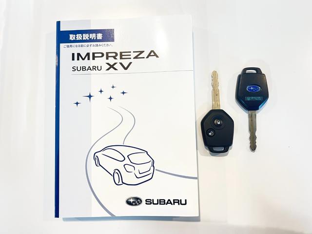 インプレッサスポーツ 1.6i-L ETC バックカメラ 純正15インチアルミホイール キーレスエントリー オートエアコン パドルシフト HIDヘッドライト フロントフォグ TV CD 電動格納ドアミラー 取扱説明書 スペアキー(26枚目)