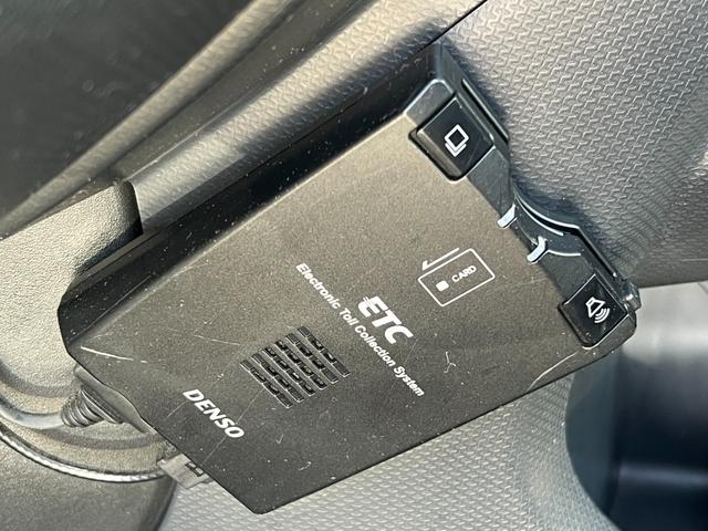 ソリオ Ｓ　ＥＴＣ　純正１４インチアルミホイール　両側電動スライドドア　プッシュスタート　スマートキー　オートライト　オートエアコン　ＴＶ　ＣＤ再生　ＨＩＤヘッドライト　フロントフォグ　電動格納ドアミラー（24枚目）