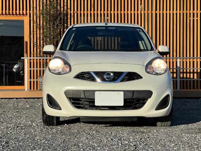 マーチ Ｓ　走行距離４６０００ｋｍ　純正１５インチアルミホイール　キーレス　純正ナビ　フルセグ　ＣＤ再生　取扱説明書一式　　レベライザー４段階　スペアタイヤ　タイミングチェーン（12枚目）