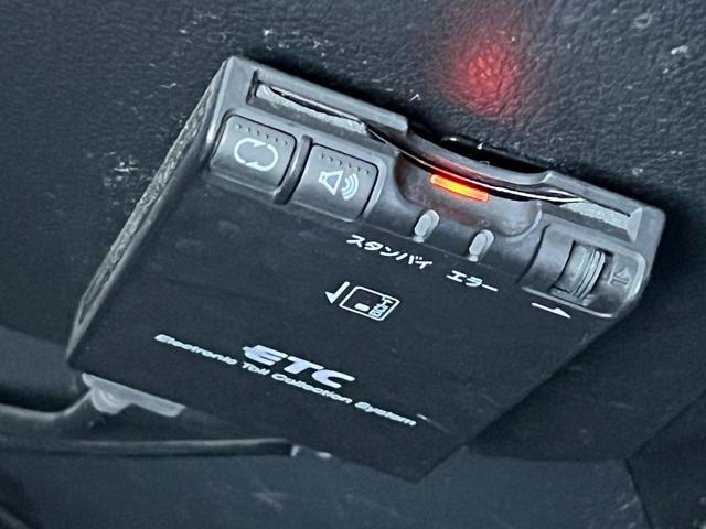 �������H�̗��������X���[�Y�ʉ߁I�d�s�b�ԍڊ�t���B�d�s�b���ڂŗ������̒ʉ߂��m���X�g�b�v�B�����x���̎�Ԃ��Ȃ��A�X���[�Y���X�}�[�g�ȃh���C�u���\�ł��B�ʋ΂⃌�W���[�ł����K�Ȉړ����T�|�[�g���܂��B