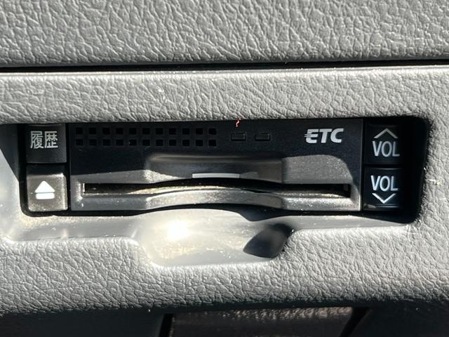 �������H�̗��������X���[�Y�ʉ߁I�d�s�b�ԍڊ�t���B�d�s�b���ڂŗ������̒ʉ߂��m���X�g�b�v�B�����x���̎�Ԃ��Ȃ��A�X���[�Y���X�}�[�g�ȃh���C�u���\�ł��B�ʋ΂⃌�W���[�ł����K�Ȉړ����T�|�[�g���܂��B