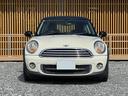 MINI クーパー ETC バックカメラ プッシュスタート キーレス オートエアコン 社外15インチアルミホイール スタッドレスタイヤ  レベライザー3段階 CD再生 電動格納ミラー 運転席側ドアバイザー(5枚目)