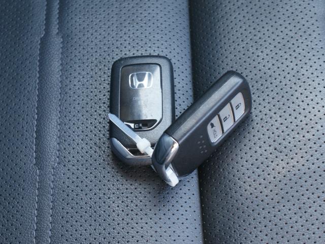 ＣＲ－Ｖハイブリッド ｅ：ＨＥＶＥＸ・マスターピース　ホンダセンシング・アルミホイール・ＥＴＣ・電動シート・本革シート・電動リアゲート（33枚目）