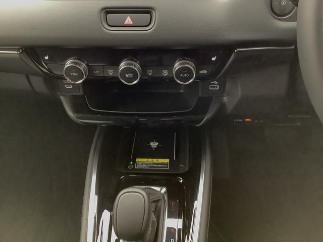 ヴェゼル ｅ：ＨＥＶＺ　当社デモカー（19枚目）