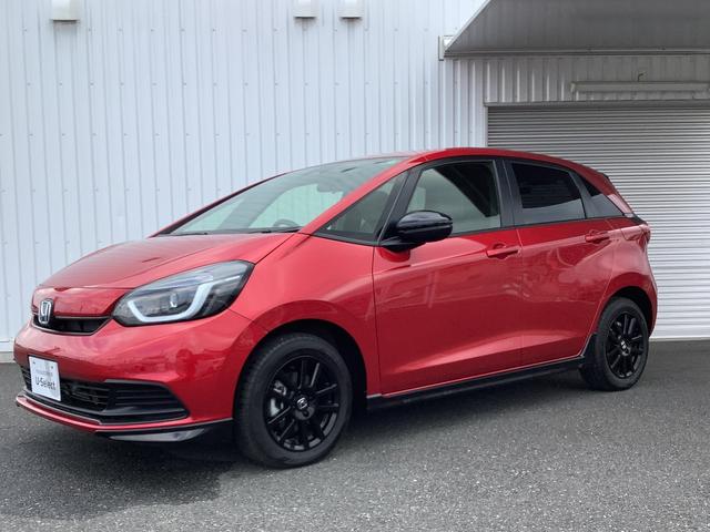 フィット ｅ：ＨＥＶホームブラックスタイル　当社デモカー（3枚目）