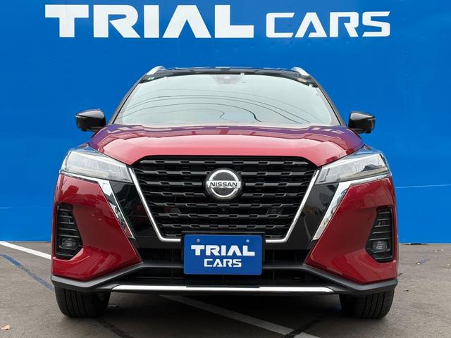 キックス Ｘ　ツートーンインテリアエディション　純正８インチナビ・フルセグ・Ｂｌｕｅｔｏｏｔｈ・ＤＶＤ再生・インテリジェントミラー・アラウンドビューモニター・エマージェンシーブレーキ・シートヒーター・レザーシート・ドラレコ・ＥＴＣ・ハンドルヒーター（2枚目）