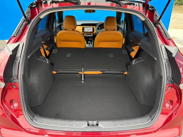 キックス Ｘ　ツートーンインテリアエディション　純正８インチナビ・フルセグ・Ｂｌｕｅｔｏｏｔｈ・ＤＶＤ再生・インテリジェントミラー・アラウンドビューモニター・エマージェンシーブレーキ・シートヒーター・レザーシート・ドラレコ・ＥＴＣ・ハンドルヒーター（34枚目）