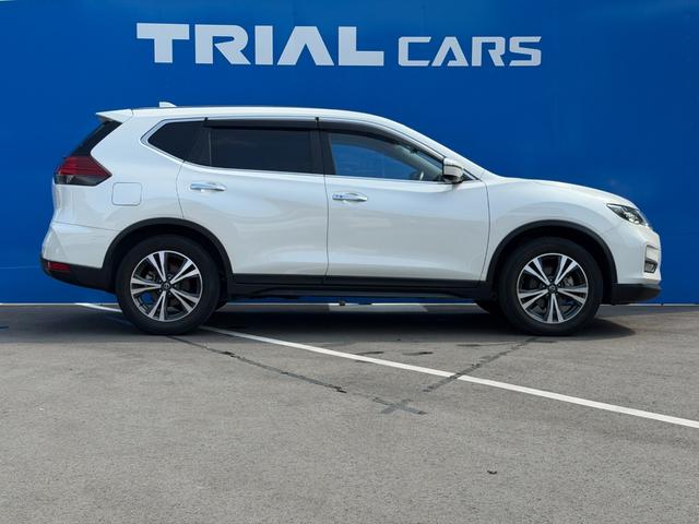 エクストレイル ２０Ｘｉ　純正ナビ・フルセグ・Ｂｌｕｅｔｏｏｔｈ・ＤＶＤ再生・アラウンドビューモニター・エマージェンシーブレーキ・ドライブレコーダー・ＥＴＣ・全席シートヒーター・パワーバックドア・プロパイロット・インテリミラー（7枚目）