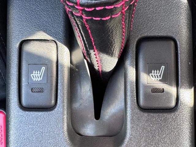 コペン GR スポーツ 純正ナビ・フルセグ・Bluetooth・DVD再生・ETC・ドライブレコーダー・シートヒーター・RECAROシート・BBSアルミホイール・HKSスポーツマフラー・LEDヘッドライト・フォグライト(19枚目)