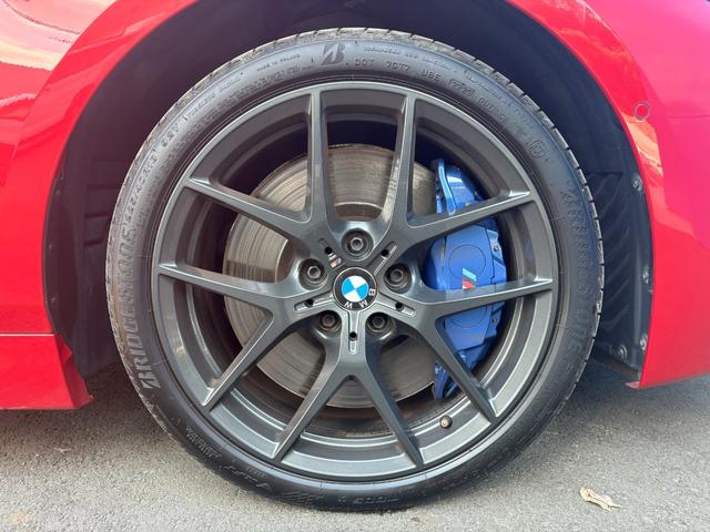 1シリーズ 118d Mスポーツ エディションジョイ+ 純正ナビ・Bluetooth・バックモニター・ETC・レザーシート・パワーシート・メモリーシート・コーナーセンサー・衝突軽減ブレーキ・Mスポーツキャリバー・ワイヤレス充電・ドラレコ・LEDヘッドライト(30枚目)