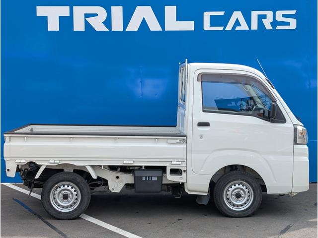 ハイゼットトラック スタンダードSAIIIt ラジオ・エアコン・三開方・スマートアシスト・5MT・4WD・LEDヘッドライト・ヘッドライトレベライザー・禁煙車(8枚目)