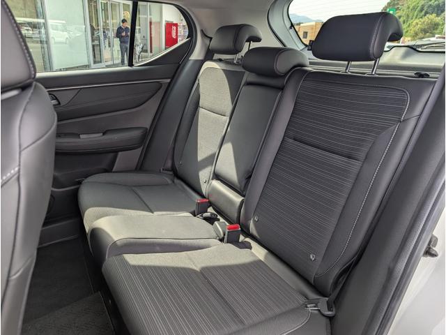 ＷＲ－Ｖ Ｚ　純正９インチナビ・フルセグ・Ｂｌｕｅｔｏｏｔｈ・バックモニター・ホンダセンシング・クルーズコントロール・ＥＴＣ・ＬＥＤヘッドライト・純正アルミ・ハーフレザーシート（15枚目）