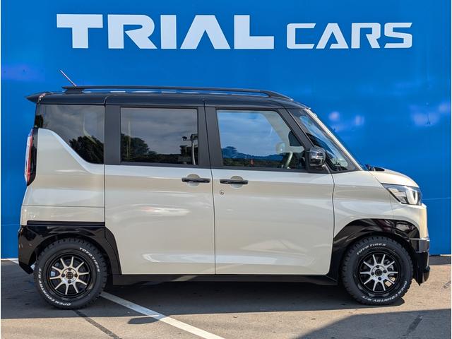 デリカミニ T プレミアム 社外9インチナビ・フルセグ・Bluetooth・アラウンドビューモニター・三菱e-Assist・シートヒーター・デジタルインナーミラー・ドラレコ前後・ハンズフリー両側電動スライドドア・ETC(8枚目)
