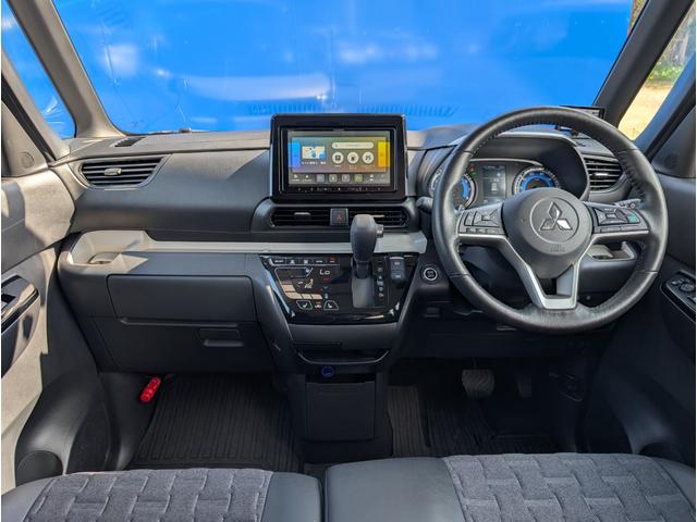 デリカミニ T プレミアム 社外9インチナビ・フルセグ・Bluetooth・アラウンドビューモニター・三菱e-Assist・シートヒーター・デジタルインナーミラー・ドラレコ前後・ハンズフリー両側電動スライドドア・ETC(12枚目)