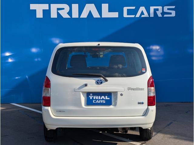 プロボックス ハイブリッドＦ　純正ナビ・フルセグ・Ｂｌｕｅｔｏｏｔｈ・ＤＶＤ再生・バックモニター・トヨタセーフティー・１００Ｖコンセント・ドライブレコーダー・ＥＴＣ・ＵＳＢソケット・キーレス・禁煙車（10枚目）