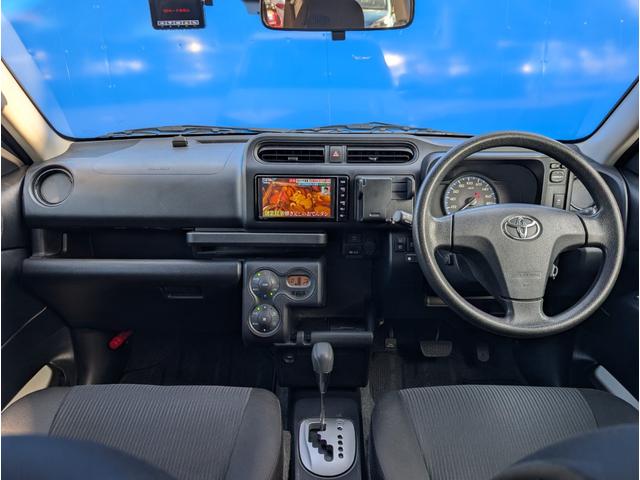 プロボックス ハイブリッドＦ　純正ナビ・フルセグ・Ｂｌｕｅｔｏｏｔｈ・ＤＶＤ再生・バックモニター・トヨタセーフティー・１００Ｖコンセント・ドライブレコーダー・ＥＴＣ・ＵＳＢソケット・キーレス・禁煙車（12枚目）