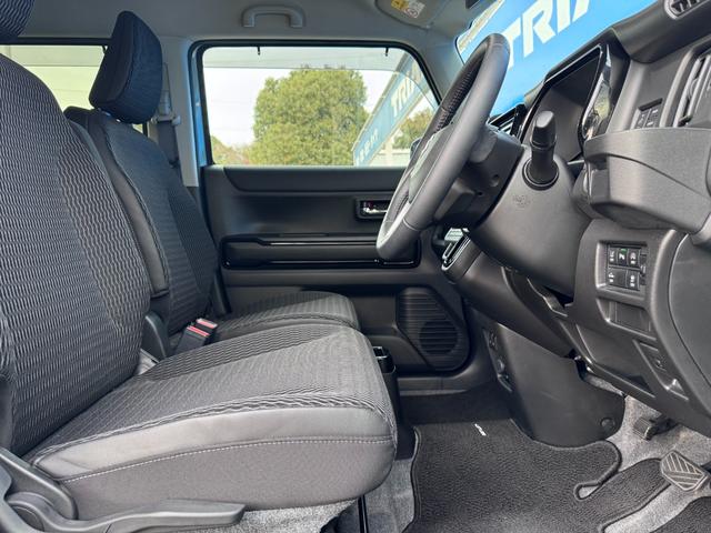 ハスラー ハイブリッドＸ　純正９インチナビ・全方位モニター・スズキセーフティ・スマートキー・ＤＶＤ再生・ＢＬＵＥＴＯＯＴＨ・シートヒーター・ＬＥＤヘッドライト・フォグランプ・レーンキープアシスト・コーナーセンサー（13枚目）