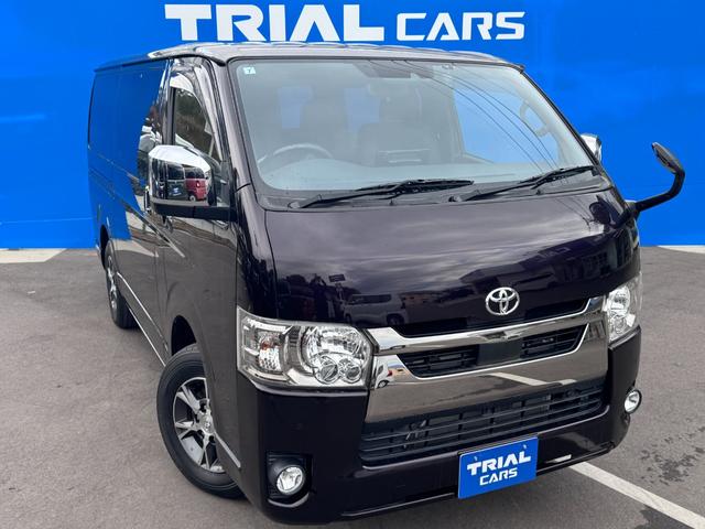 ハイエースバン スーパーＧＬ　ダークプライムＩＩ　社外９インチナビ・フルセグ・Ｂｌｕｅｔｏｏｔｈ・ＤＶＤ再生・バックモニター・両側電動スライドドア・トヨタセーフティー・ハーフレザーシート・ドライブレコーダー・ＥＴＣ２．０・ベッドキット・禁煙車（6枚目）