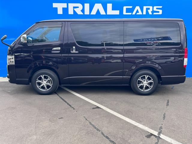 ハイエースバン スーパーＧＬ　ダークプライムＩＩ　社外９インチナビ・フルセグ・Ｂｌｕｅｔｏｏｔｈ・ＤＶＤ再生・バックモニター・両側電動スライドドア・トヨタセーフティー・ハーフレザーシート・ドライブレコーダー・ＥＴＣ２．０・ベッドキット・禁煙車（7枚目）