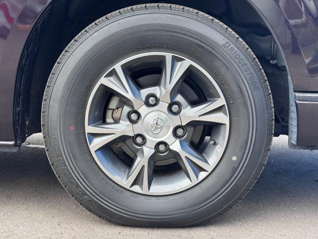 ハイエースバン スーパーＧＬ　ダークプライムＩＩ　社外９インチナビ・フルセグ・Ｂｌｕｅｔｏｏｔｈ・ＤＶＤ再生・バックモニター・両側電動スライドドア・トヨタセーフティー・ハーフレザーシート・ドライブレコーダー・ＥＴＣ２．０・ベッドキット・禁煙車（29枚目）