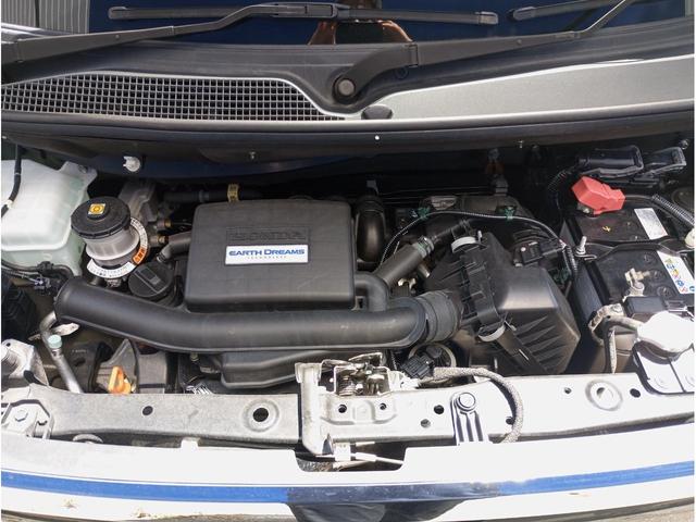 エンジンルーム内も綺麗です