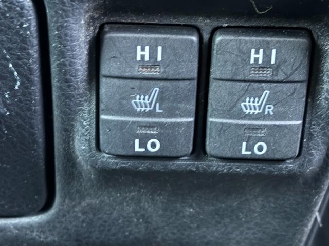 エスクァイア Ｇｉ　プレミアムパッケージ　ブラックテーラード　盗難防止システム　スマキー　エアロ　ＬＥＤライト　キーフリー　オートクルーズコントロール　ドライブレコーダー　禁煙　シートヒーター　ナビＴＶ　ＥＴＣ（25枚目）